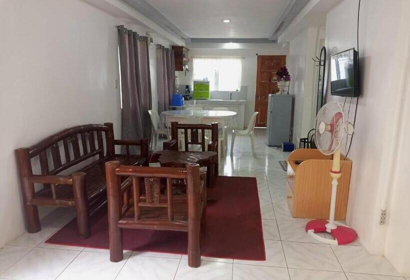 Семейный Номер Вид на Сад, Dosdos Guest House