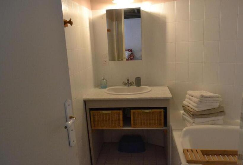 Дом 3 Спальни, Ty Madelez, Chambres De Charme, Gîtes, Crêperie Et Spa