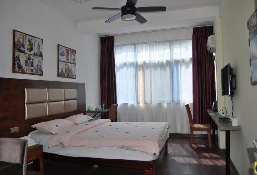 Номер Стандарт, Haikou Banana Hostel