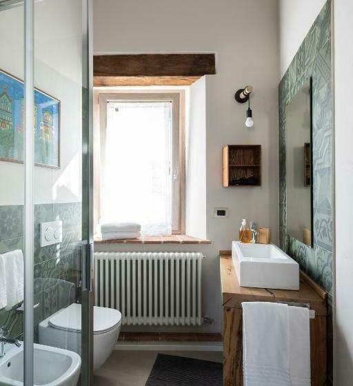 スタンダードルーム, A Casa Di Biagio