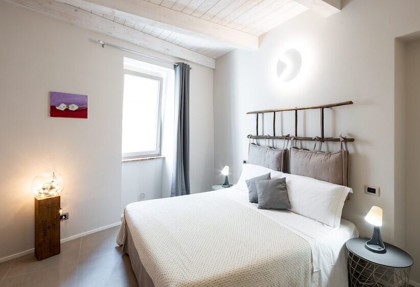 スタンダードルーム, A Casa Di Biagio