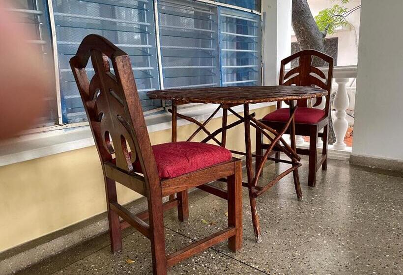 اتاق استاندارد با بالکن, Maasai Resort
