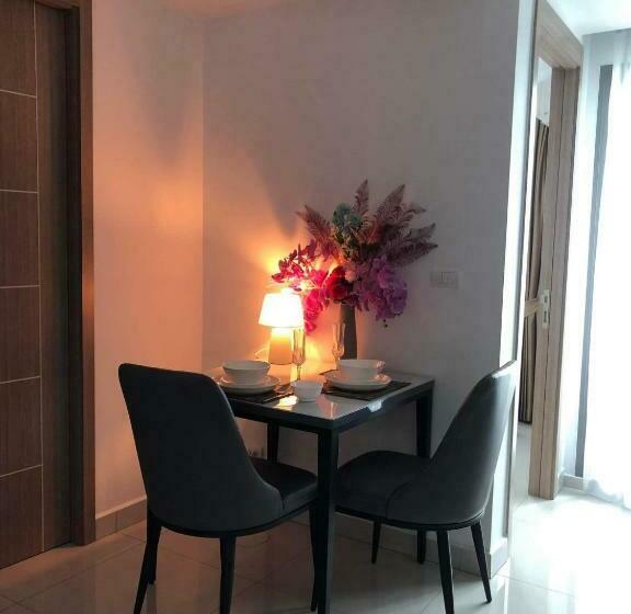 Quarto Familiar, Arcadia Continental Pattaya