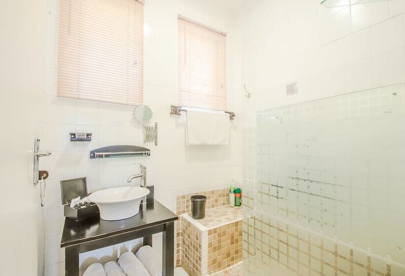 스탠다드 룸, Honeypot Guest House