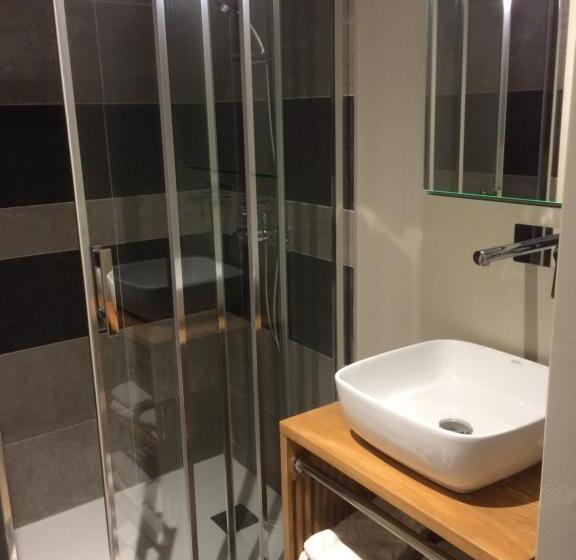 Номер Стандарт, Hôtel Azur