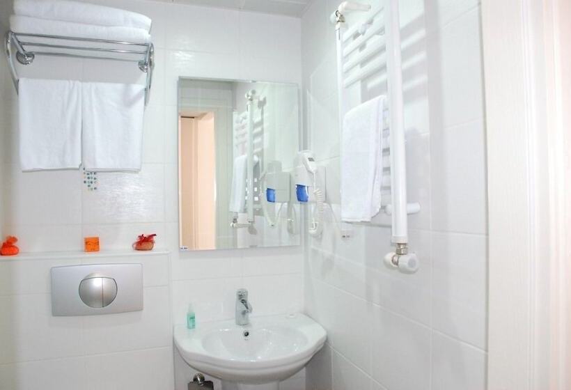 Семейный Номер, Otel Bossinop