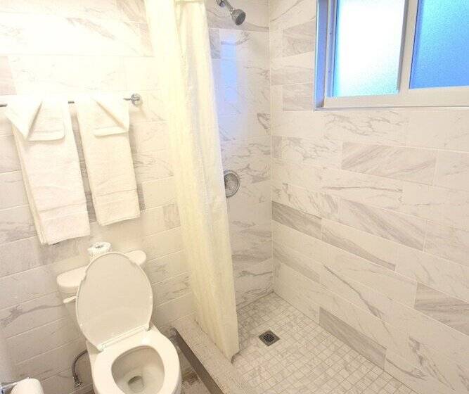 Номер Стандарт, Surf Side Resort