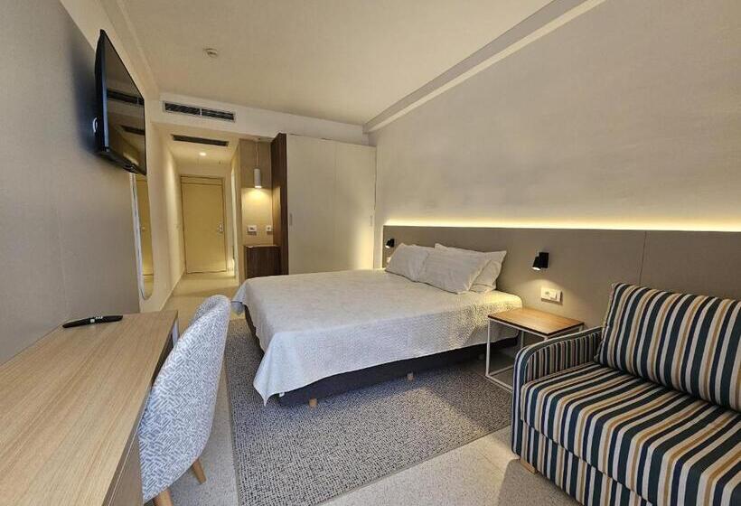 اتاق استاندارد سه تخته با بالکن, Family Hotel Adria   All Inclusive