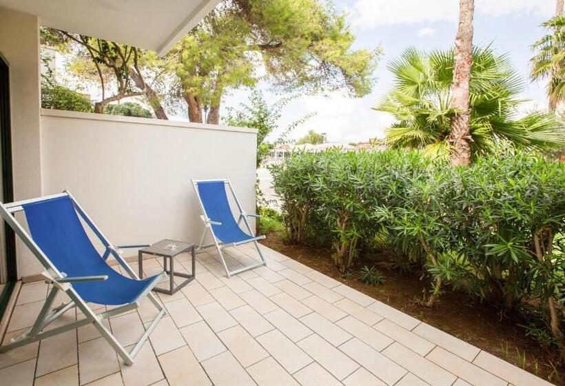 Одноместный Номер Basic, Robinson Apulia  All Inclusive