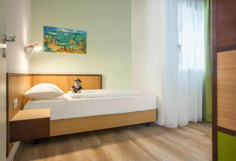 Номер Стандарт Трехместный, Robinson Apulia  All Inclusive