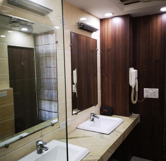 Quarto Estandar Cama King, Pk Residency