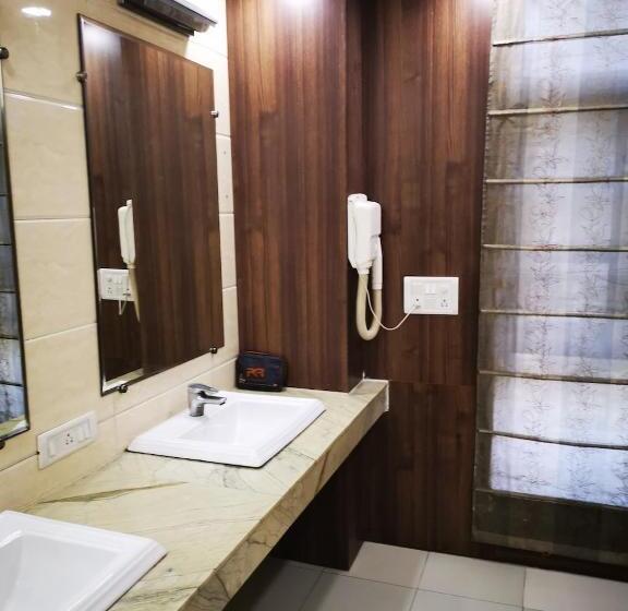 Стандартный Номер Кровать Кинг, Pk Residency