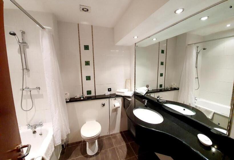 Quarto Estandar, Towers Hotel & Spa