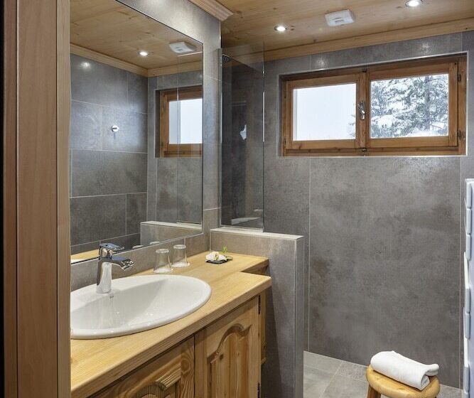اتاق استاندارد, Chalethôtel Neige Et Roc, The Originals Relais