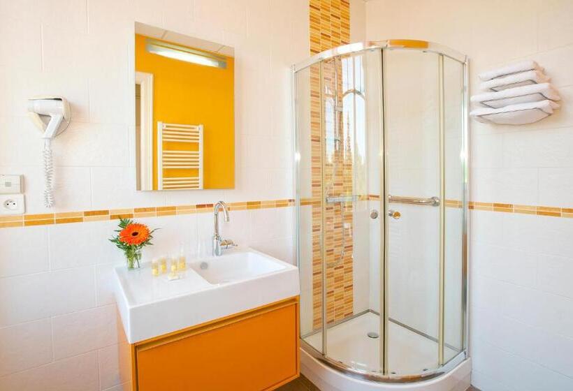 Студия Стандарт Двуспальная Кровать, S & Residences  Le Metropole