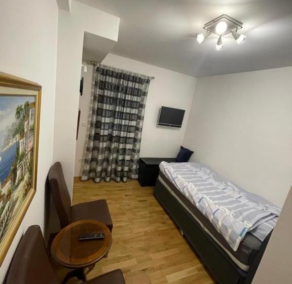 اتاق استاندارد با بالکن, Ali Rooms