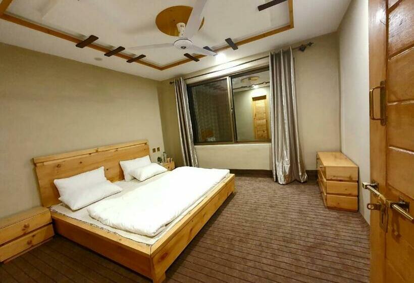 اتاق استاندارد با تخت بزرگ, Hikk Inn