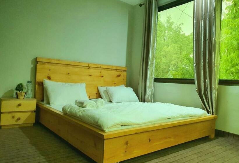 اتاق استاندارد با تخت بزرگ, Hikk Inn