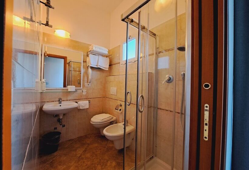 اتاق استاندارد, Butterfly Wellness & Spa