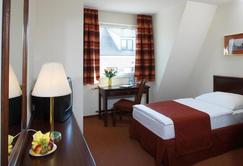 Номер Комфорт Индивидуальный, Komforthotel Grossbeeren   Stadt Gut