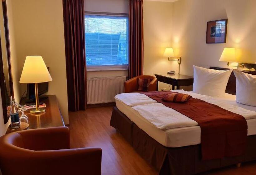 Стандартный Номер Кровать Кинг, Komforthotel Grossbeeren   Stadt Gut