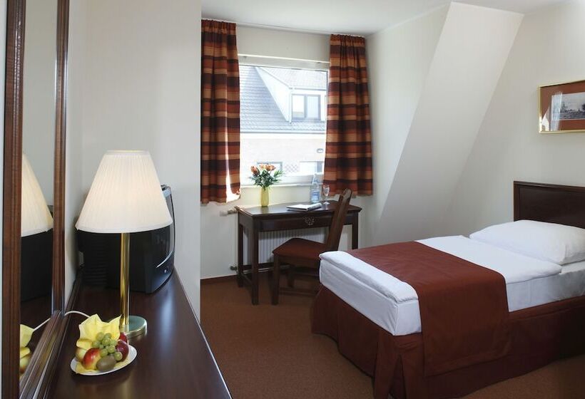 Номер Комфорт Индивидуальный, Komforthotel Grossbeeren   Stadt Gut
