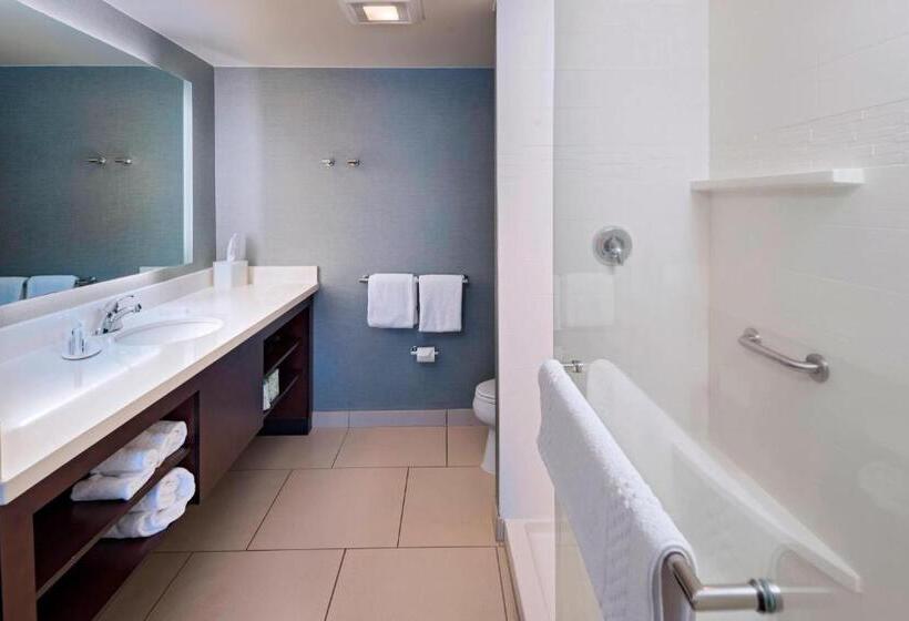 스탠다드 스튜디오, Residence Inn By Marriott Omaha West