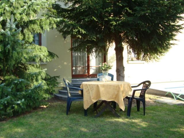 Quarto Triplo Estandar Vista Jardim, Villa Olivia