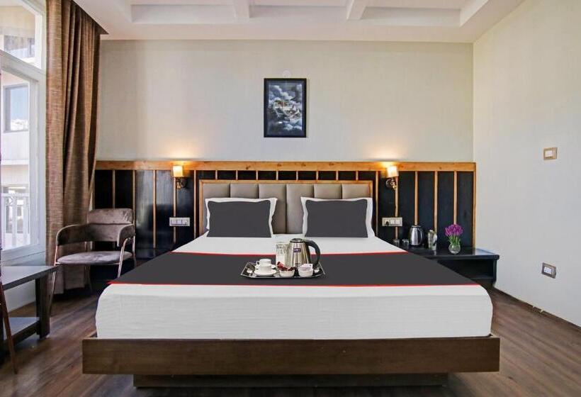 Трехместный Номер Deluxe, Fabhotel Outhills