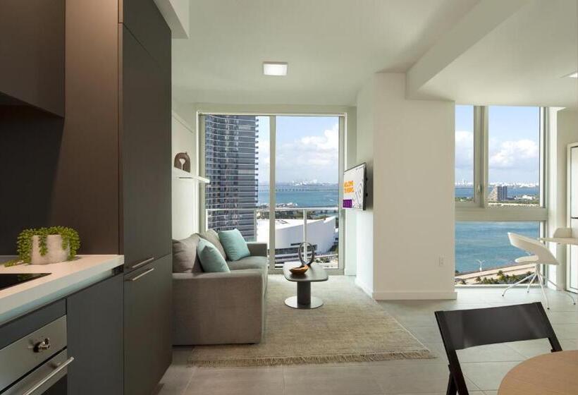 双层标准一室公寓, Yotel Miami