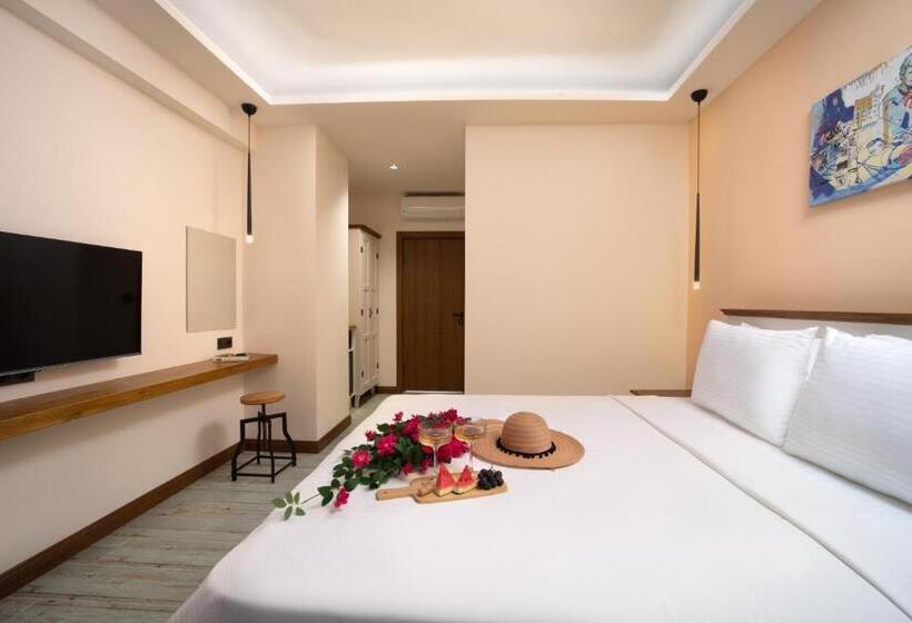 اتاق لوکس با بالکن, Meli̇tya Hotels Gökçeada