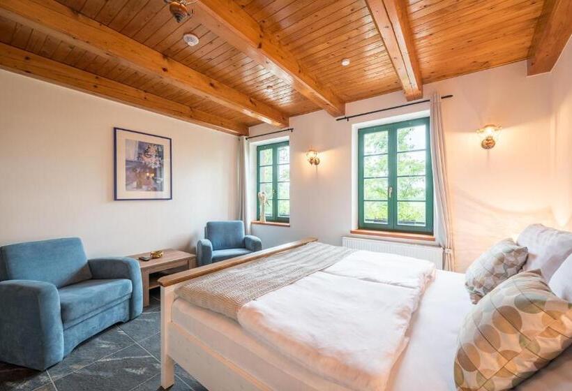 Номер Deluxe, Vinařství Vrátil   Penzion