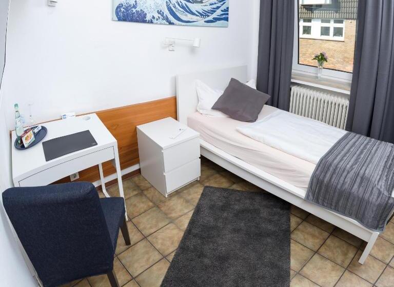 Номер Стандарт Индивидуальный, & Apartment Am Theaterplatz