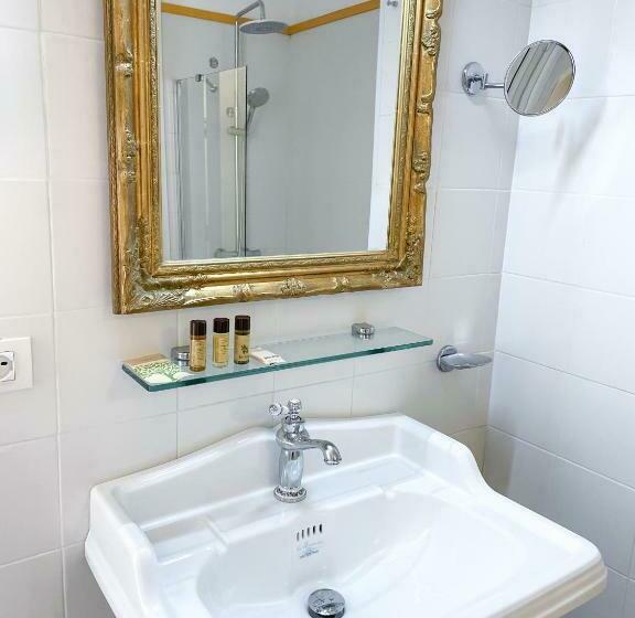 اتاق لوکس, B&b Faraglione