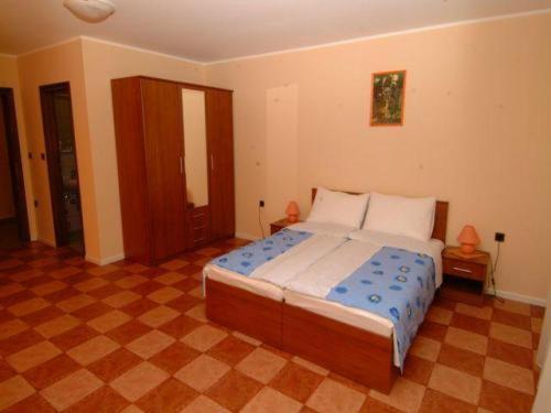 Quarto Estandar, Pansion Sport