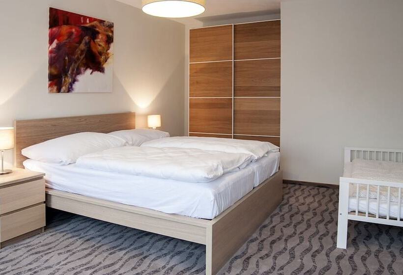 Семейное Студио, Hygge Hotel U Zvonu