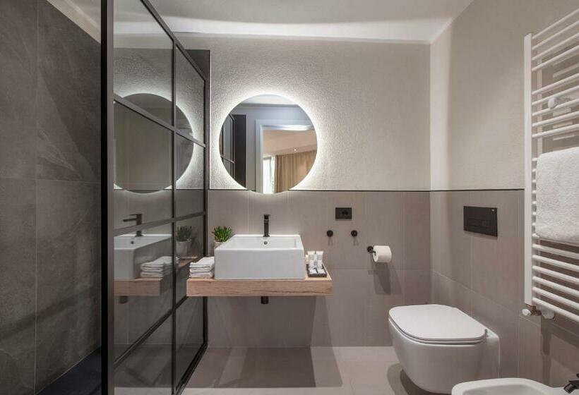 Номер Стандарт, Mem Lodge And Suite