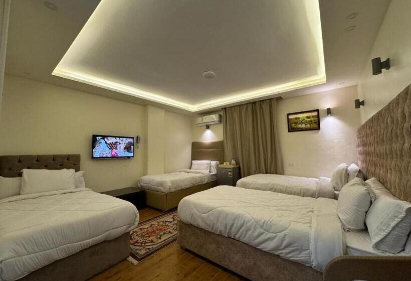 اتاق استاندارد چهار تخته, Pyramids Gardens Hotel   فندق حدائق الاهرام