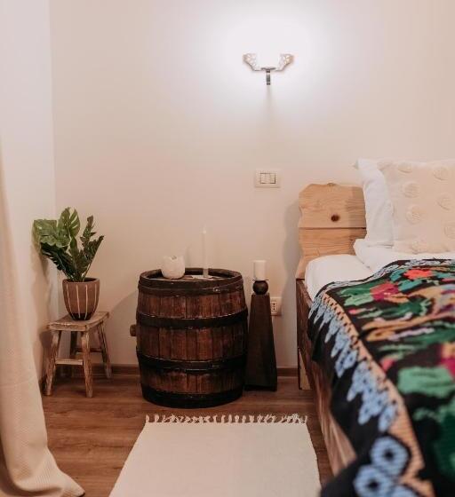 Номер Deluxe, Casa De Sub Munte
