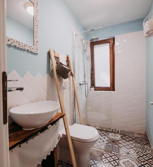 Апартаменты 1 Спальня с Видом, Casa De Sub Munte