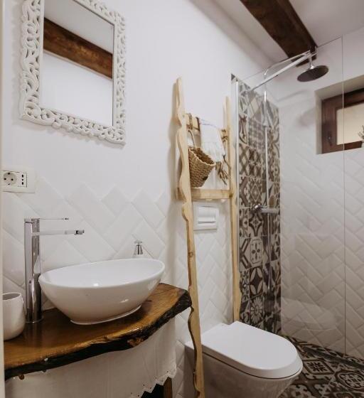 Номер Deluxe, Casa De Sub Munte