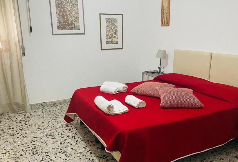 Номер Стандарт, Bed&breakfast Saturre