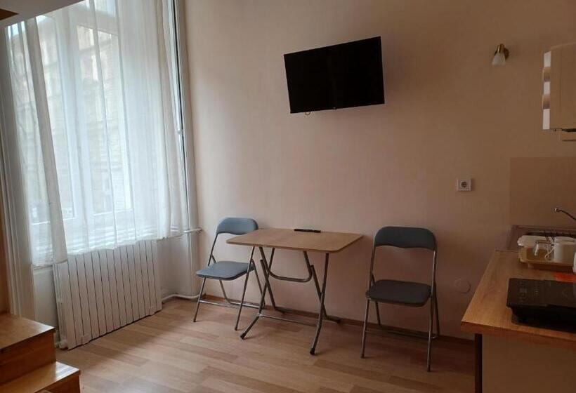 标准间, Loft House Budapest