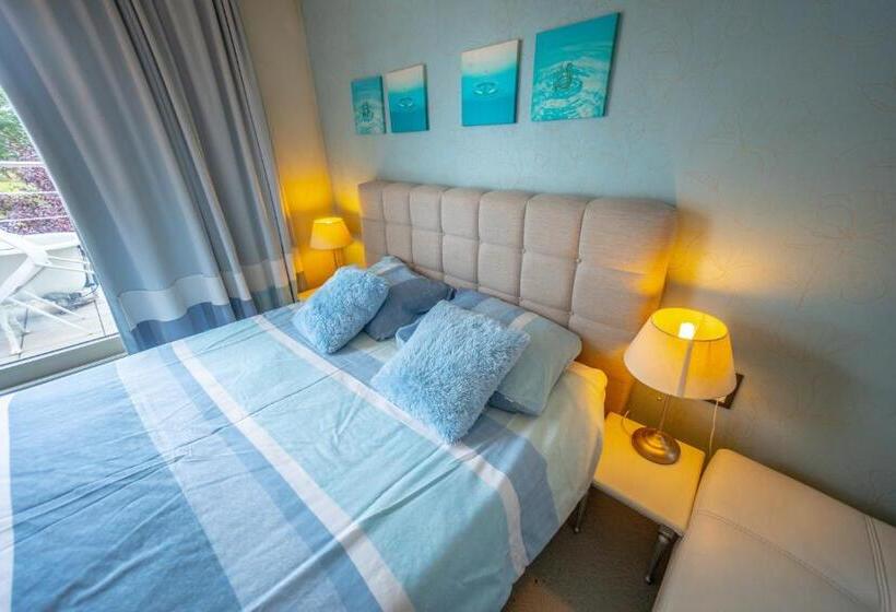 Четырехместный Номер Deluxe, Guesthouse De Witte Merel Deluxe