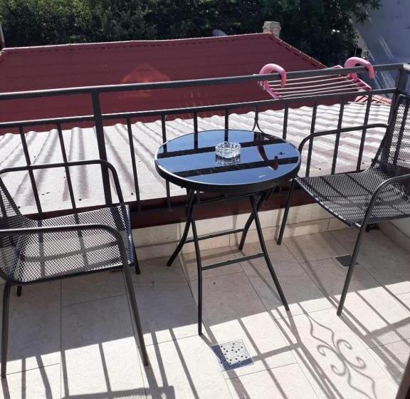 اتاق لوکس, Casa Mea