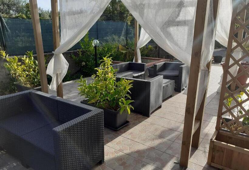 Четырехместный Номер Стандарт, B&b Il Girasole