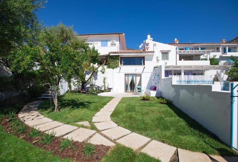 سوئیت جونیور با چشم‌انداز باغ, Palmasera Charming Suites