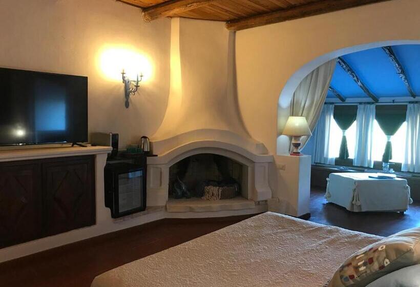 سوییت لوکس, Palmasera Charming Suites