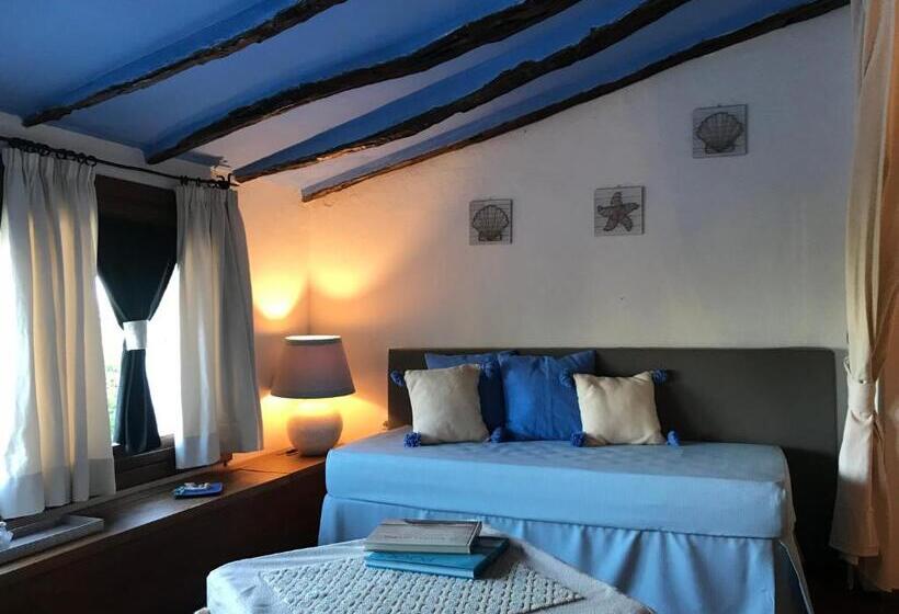 سوییت لوکس, Palmasera Charming Suites