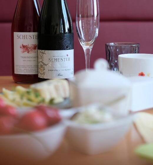 デラックスルーム, Weingut Familie Schuster
